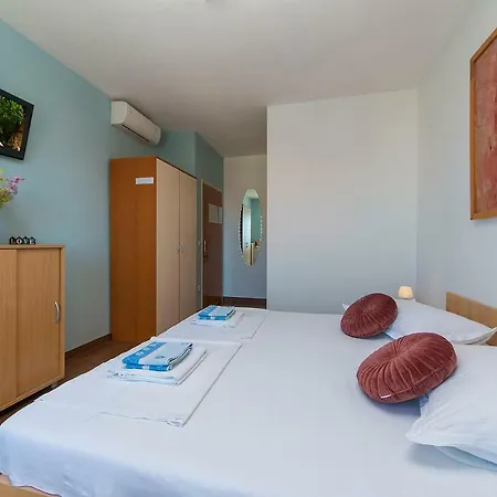 Apartments&rooms Beus