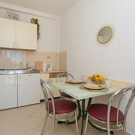 Guest house & Beus 3*